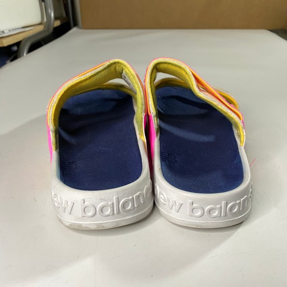 New Balance 202 White Slide Sandals Women's 9 - Picture 3 of 8